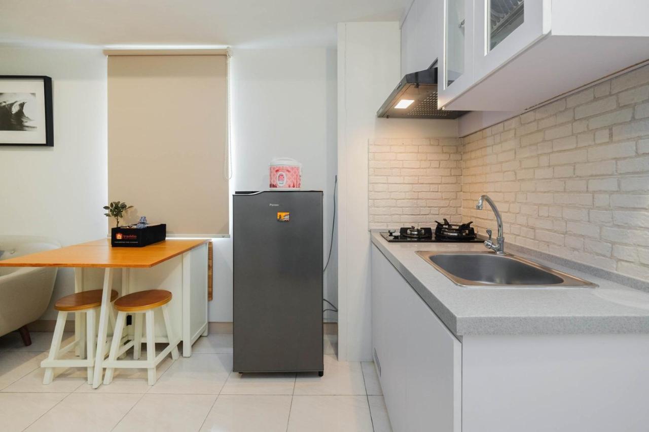 Newly Furnished 2br At Springlake Summarecon By Travelio Bekasi